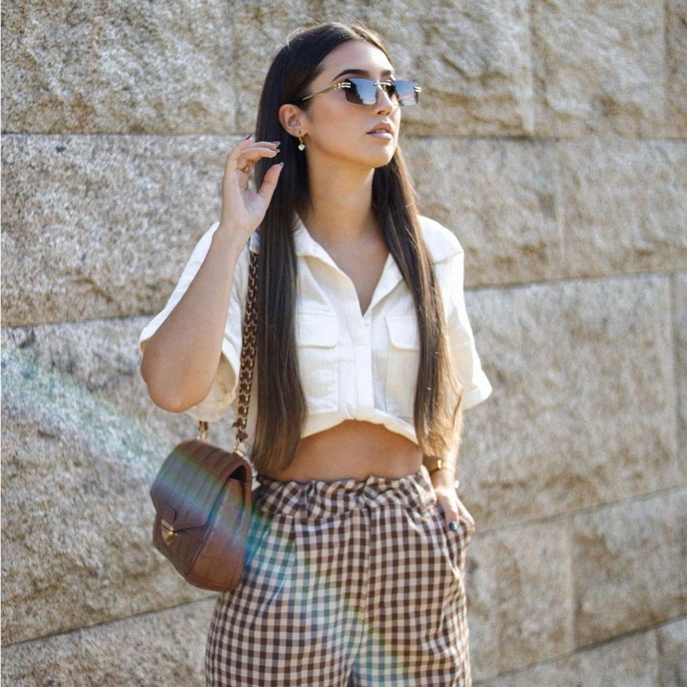 Textured pocket collar crop blouse